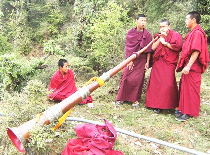 Tibetan Dung Chen